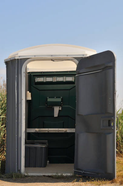 Portable Toilet Options We Offer in Eveleth, MN