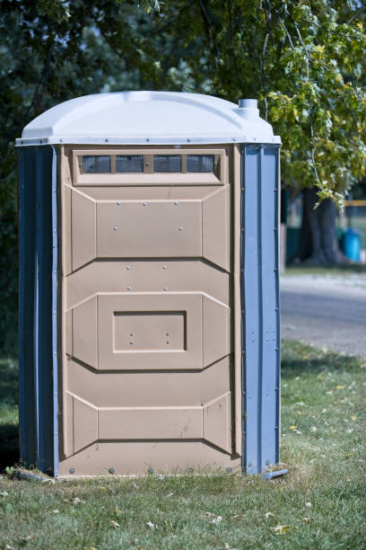 Best Affordable porta potty rental  in Eveleth, MN